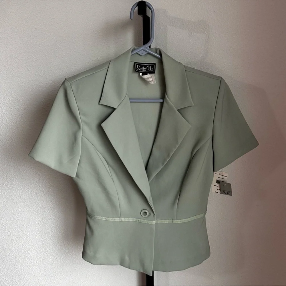 Sage Green Women's Blazer by Cachet NWT - Picture 1 of 7